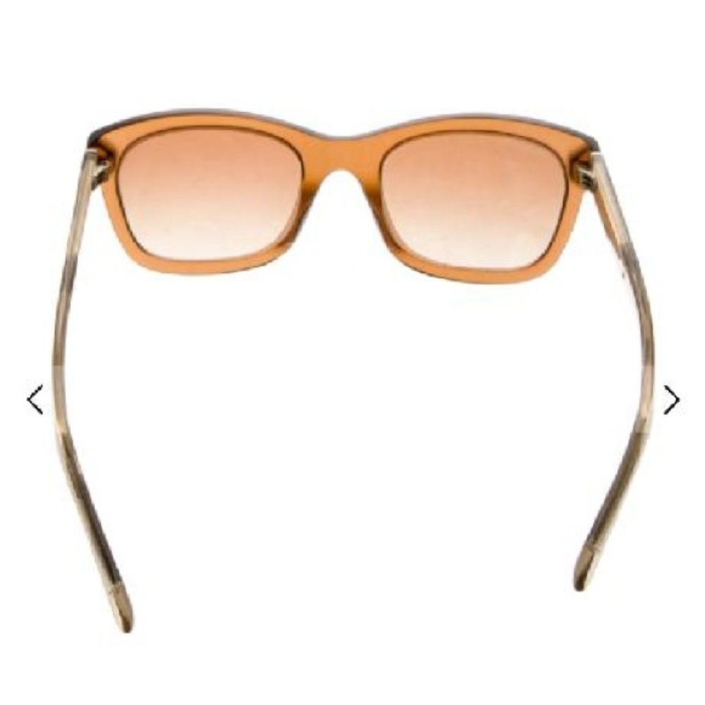Burberry Nova Check Pattern Wayfarer Sunglasses in beautiful condition - Picture 4 of 4